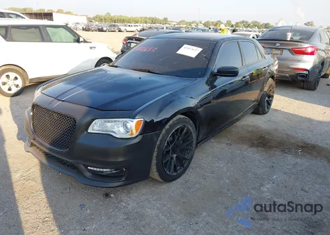 2012 Chrysler 300 Limited z USA, uszkodzony, nr VIN 2C3CCACG3CH251179
